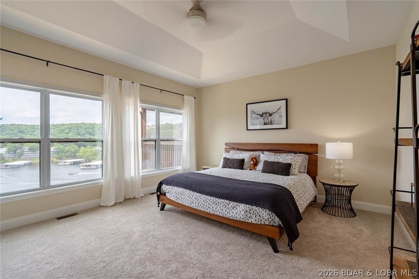 Prime Lake View Villa at The Villas at Tuscany! This barely used - photo 21