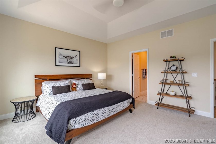 Prime Lake View Villa at The Villas at Tuscany! This barely used - photo 22