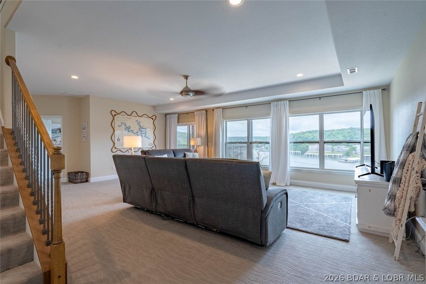 Prime Lake View Villa at The Villas at Tuscany! This barely used - photo 36