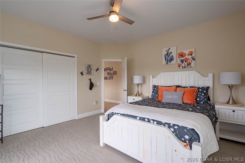 Prime Lake View Villa at The Villas at Tuscany! This barely used - photo 43