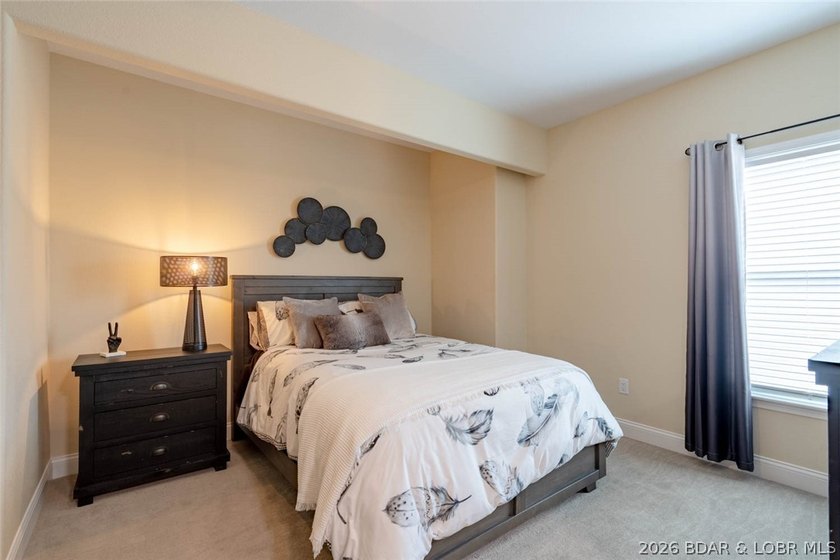 Prime Lake View Villa at The Villas at Tuscany! This barely used - photo 45
