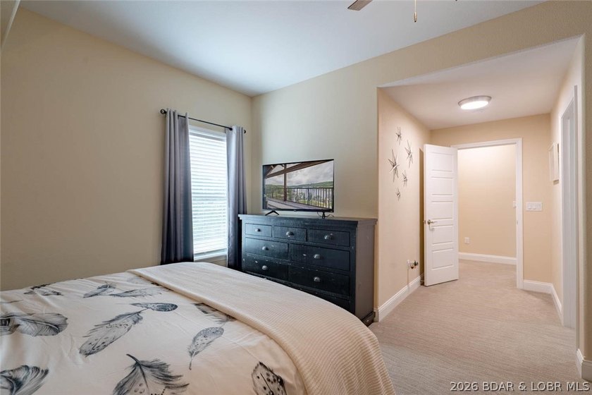 Prime Lake View Villa at The Villas at Tuscany! This barely used - photo 46