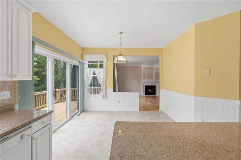 Welcome to Westford Woods! This beautifully maintained 4-bedroom - photo 16