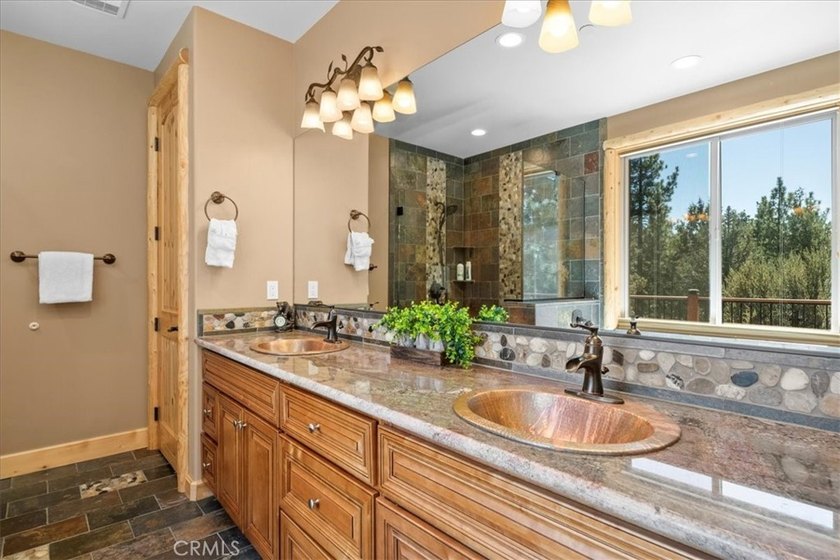 1020 Heritage Trl - photo 22