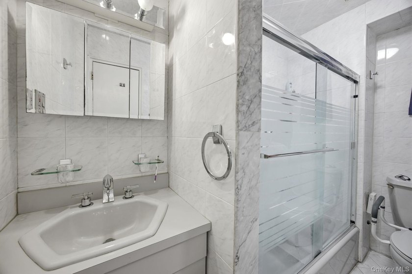 The best deal in Forest Hills! We are super excited to present - photo 8