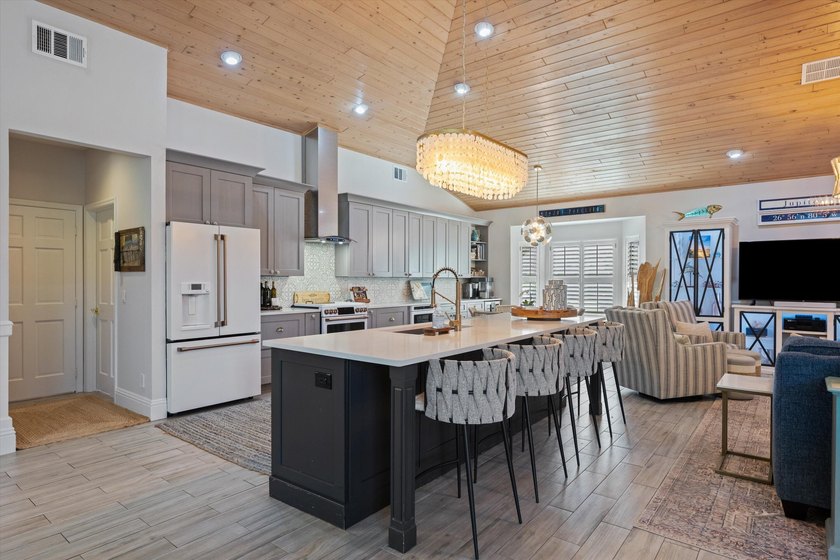 Resort-style living in Heritage Oaks. Located behind the 24-hour - photo 13