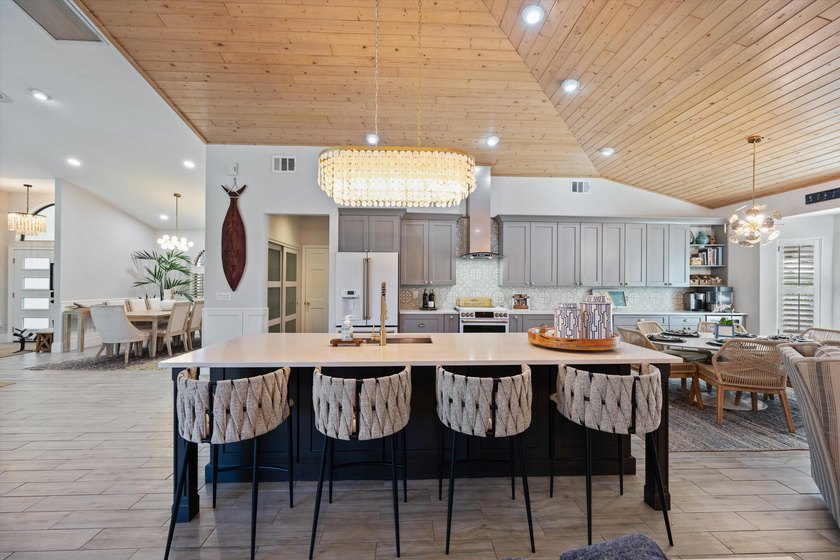 Resort-style living in Heritage Oaks. Located behind the 24-hour - photo 14