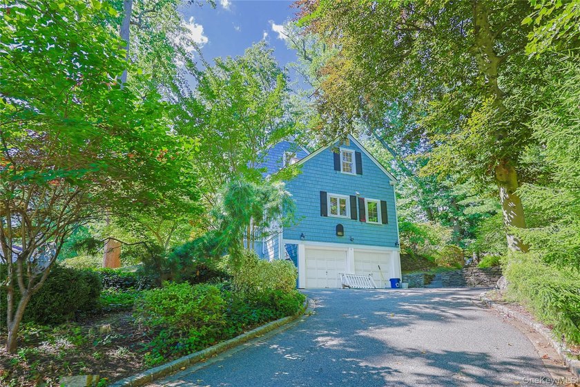 Sunny, spacious, and beautifully updated, this 4-level Center - photo 26