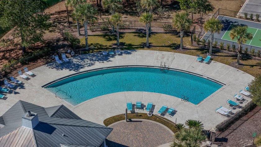 Welcome to 352 N Sand Palm Rd, Freeport, FL 32439 -- a - photo 46