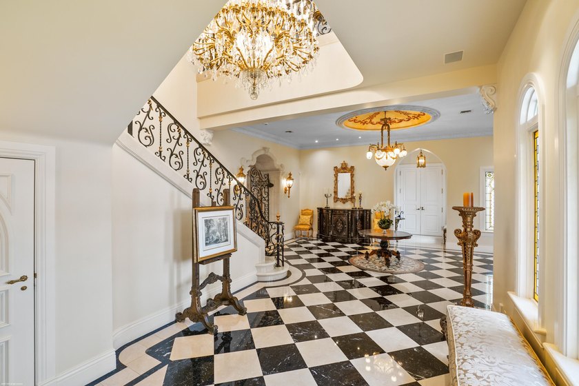 This extraordinary estate at 370 Eagle Drive feels like a - photo 17