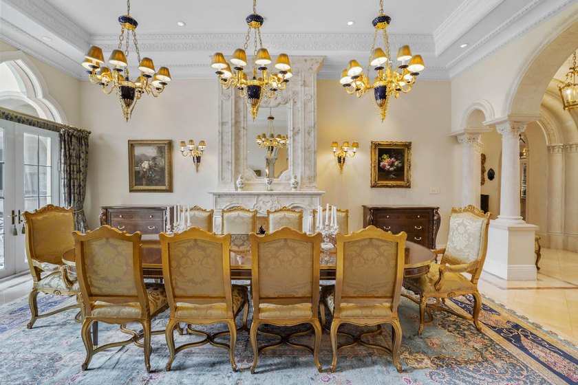 This extraordinary estate at 370 Eagle Drive feels like a - photo 29