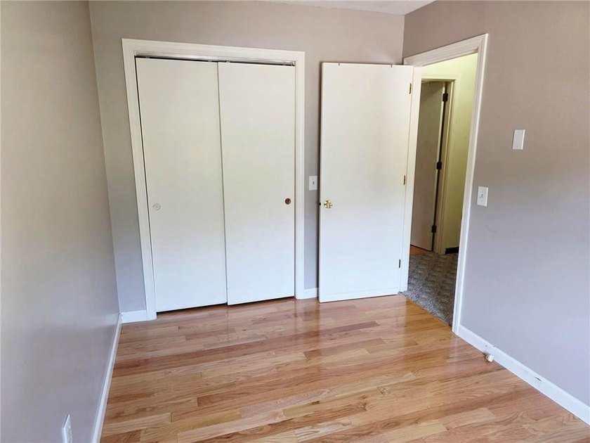 This raised ranch offers 3 bedrooms, one bathroom, galley - photo 13