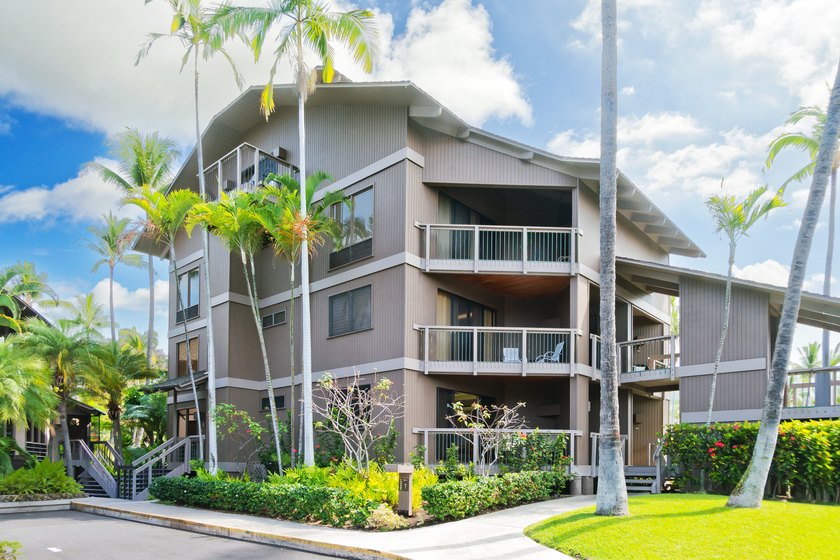 Located within the established Kanaloa at Kona resort community - photo 22