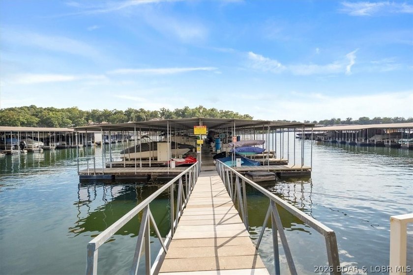 Indulge in stunning lake views from this remarkable 3-bedroom - photo 23