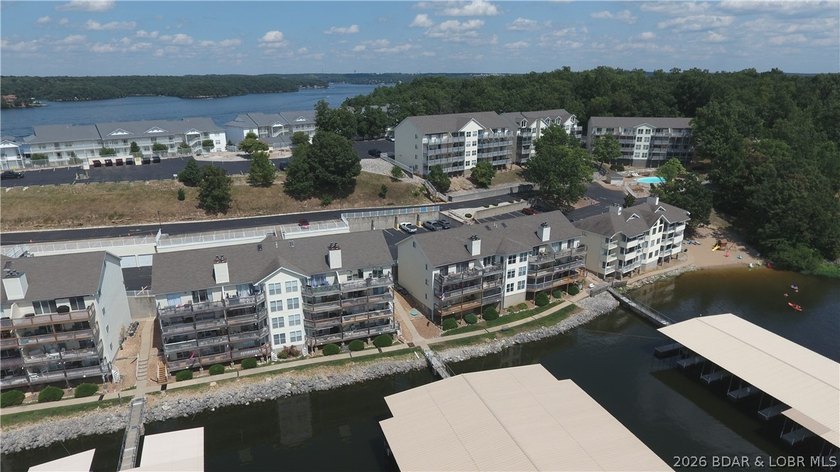 Indulge in stunning lake views from this remarkable 3-bedroom - photo 31