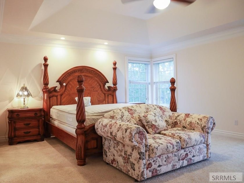 Nestled within one of Idaho Falls' most prestigious and peaceful - photo 38