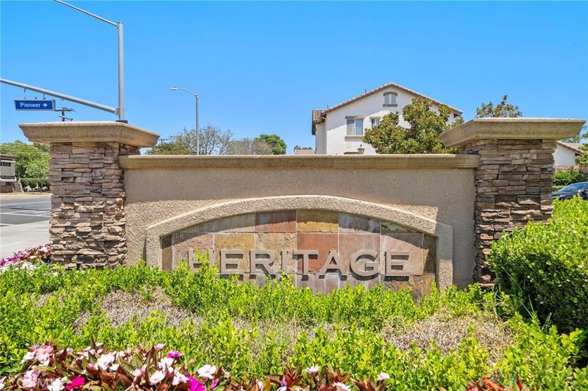 Stunning beautifully upgraded single family detached home in the - photo 34