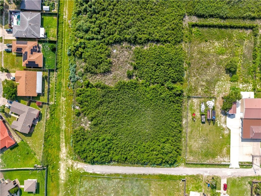 Excellent investment and development opportunity in the rapidly - photo 3