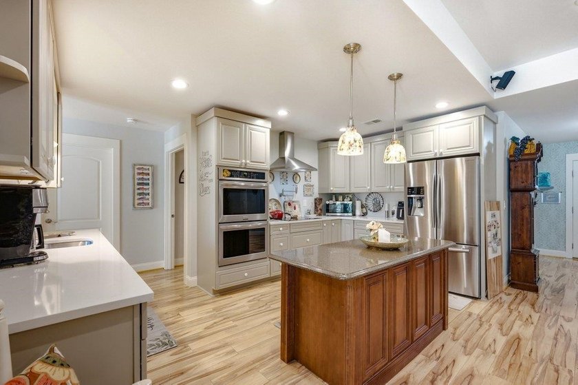 Fantastic opportunity to own a 4 bedroom/3 bath home in the - photo 11