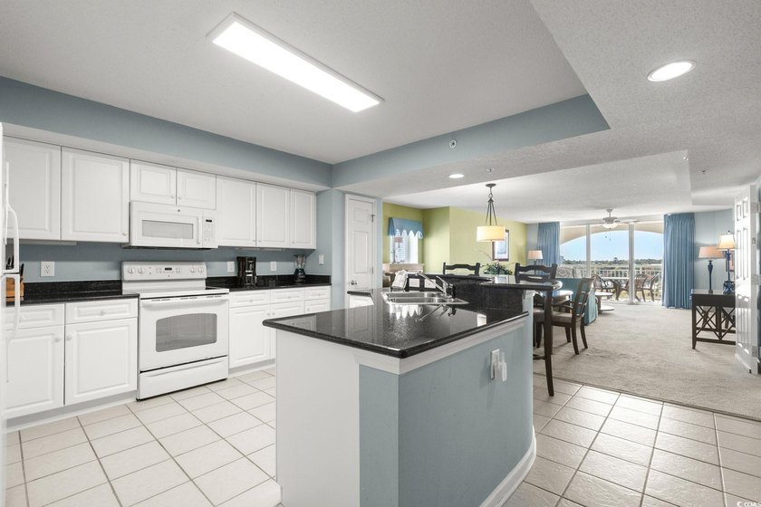 Incredible opportunity to purchase this 3 bed 3 bath waterway - photo 15