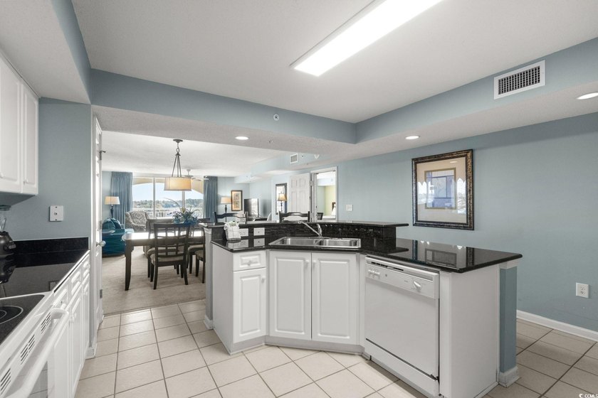 Incredible opportunity to purchase this 3 bed 3 bath waterway - photo 17
