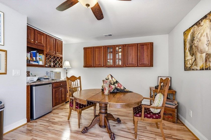 Fantastic opportunity to own a 4 bedroom/3 bath home in the - photo 20