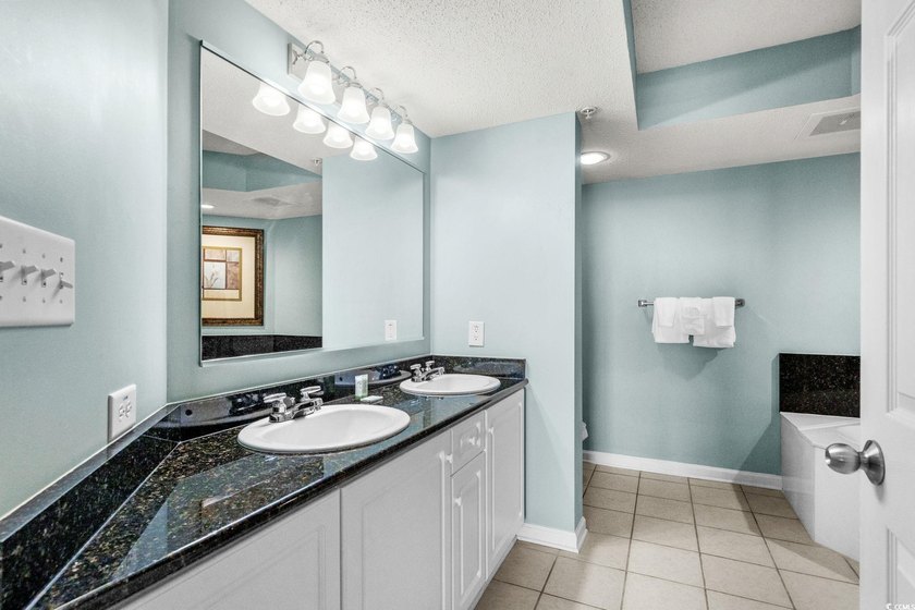 Incredible opportunity to purchase this 3 bed 3 bath waterway - photo 25