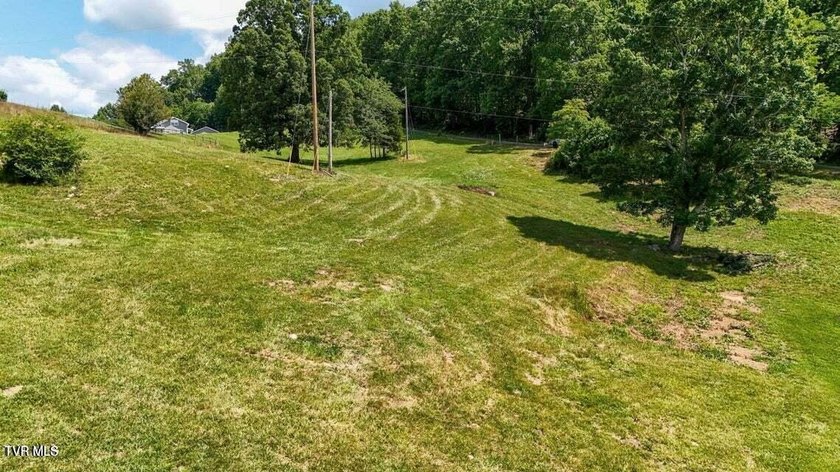 Don't miss this rare opportunity to own the mini farm you've - photo 29