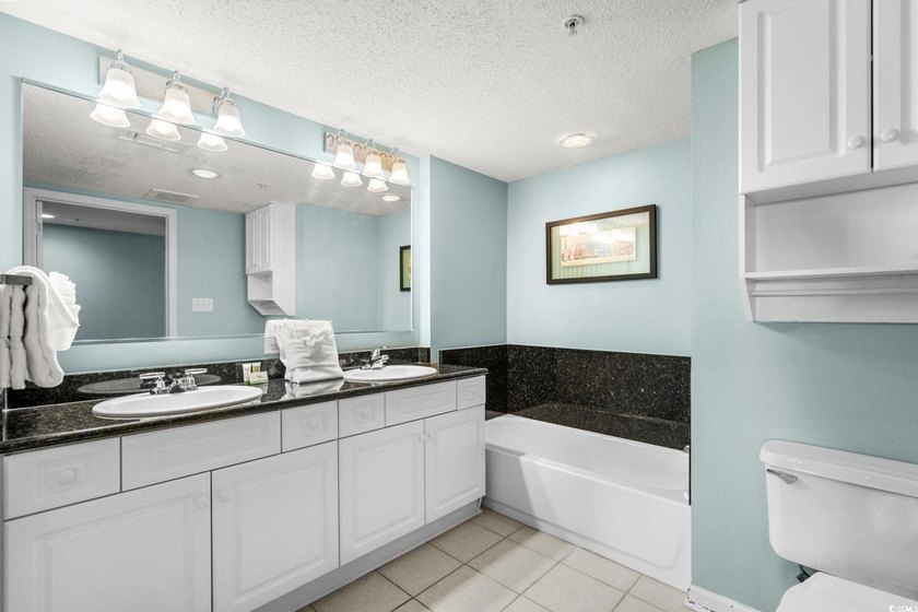 Incredible opportunity to purchase this 3 bed 3 bath waterway - photo 31