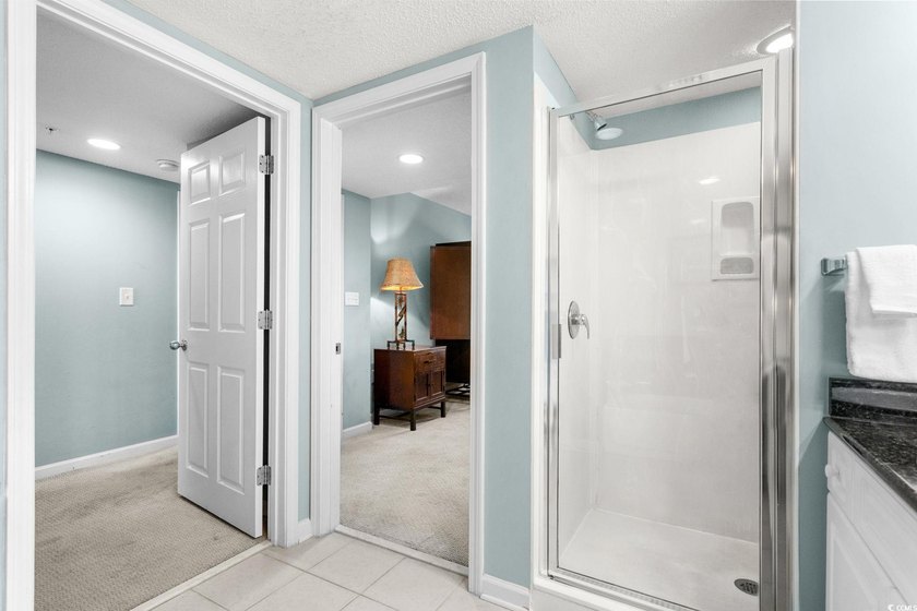 Incredible opportunity to purchase this 3 bed 3 bath waterway - photo 32
