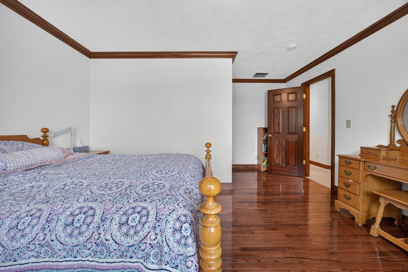 Welcome to this exceptional all-brick walkout 2-story home - photo 46