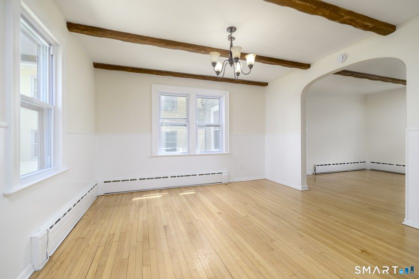 Welcome to 206 Ridgefield Ave located in Mill Hill neighborhood - photo 9