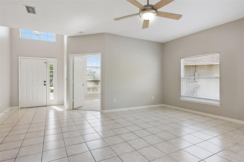 Freshly updated 3-bedroom, 2-bath home with 2-car garage on a - photo 8