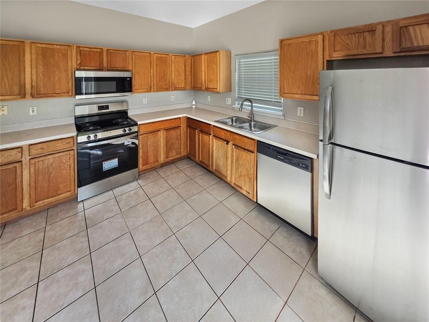 Freshly updated 3-bedroom, 2-bath home with 2-car garage on a - photo 10