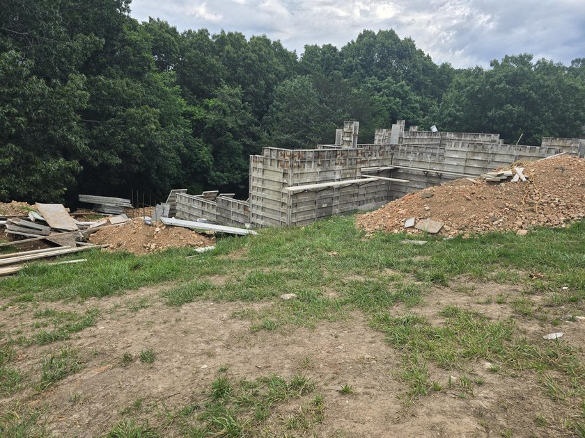 New Construction on 0.77 Acres in Cape Fair VillageDiscover the - photo 11