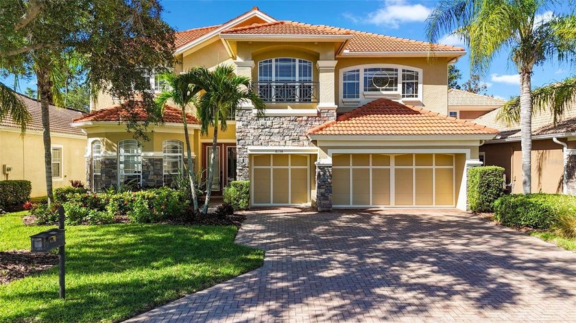 This beautifully updated 5-bedroom, 4-bathroom residence has - photo 2
