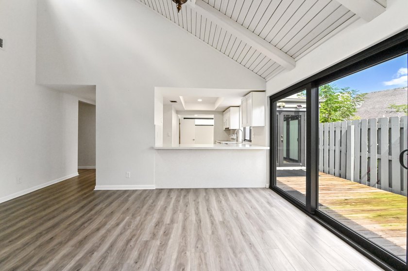 Corner unit villa features 2 bed, 2 bath, large den (could be a - photo 12