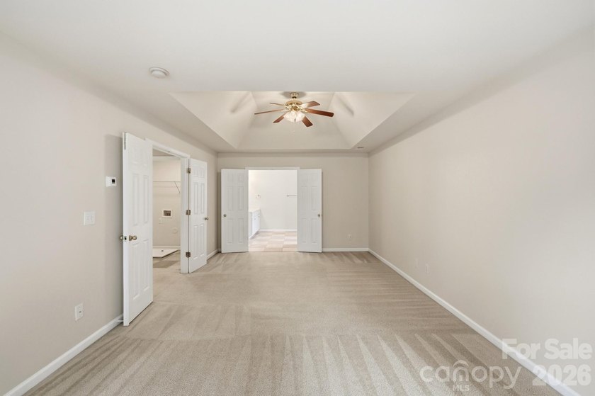 Welcome to this beautifully updated 5-bedroom, 3-bathroom home - photo 23