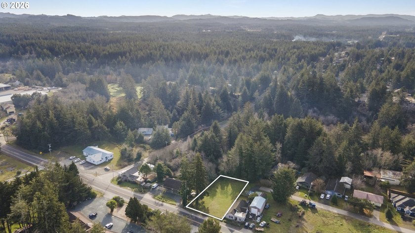 Prime Bandon development opportunity! Ready to build! Cleared - photo 3