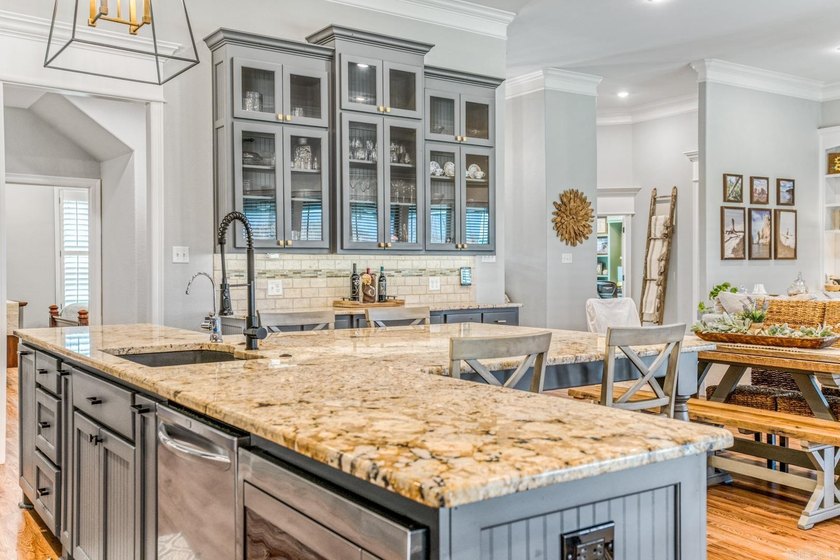 Experience luxury living with breathtaking Arkansas River views - photo 16