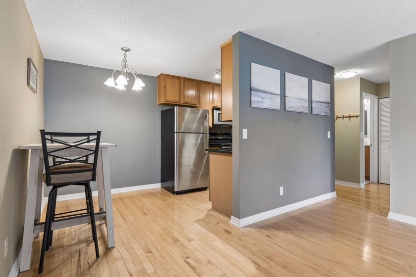 Welcome to the Lowry Hill Park Condominiums! Located directly - photo 10