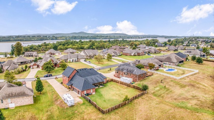 Experience luxury living with breathtaking Arkansas River views - photo 44