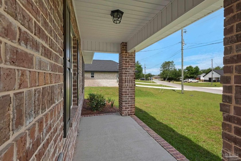 MOVE-IN READY NEW CONSTRUCTION ON 0.5 ACRES! // The *OSCEOLA* - photo 6