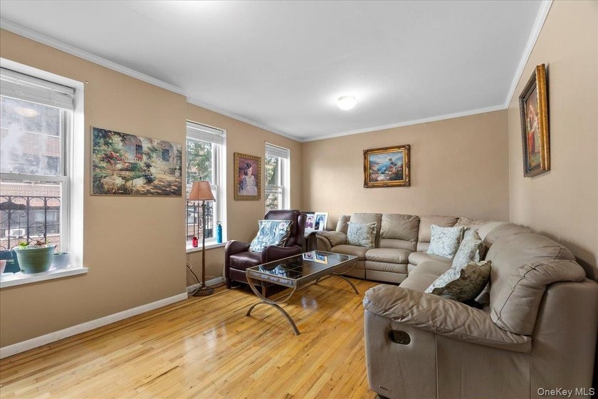 PRICE REDUCTION - NOW $1,999,000. Seller is taking offers - photo 8