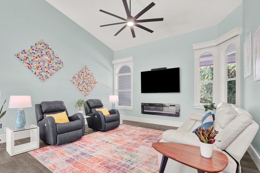 Experience the charm of a Key West-inspired retreat in the heart - photo 11
