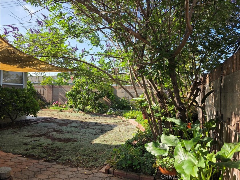 Welcome home!! Located within the quaint neighborhood of West - photo 27