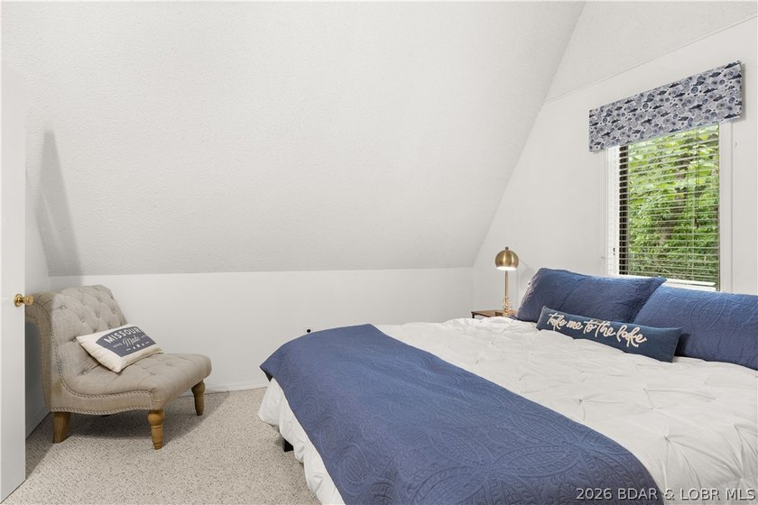 Have you always dreamed of owning a lakefront home? Seize this - photo 19