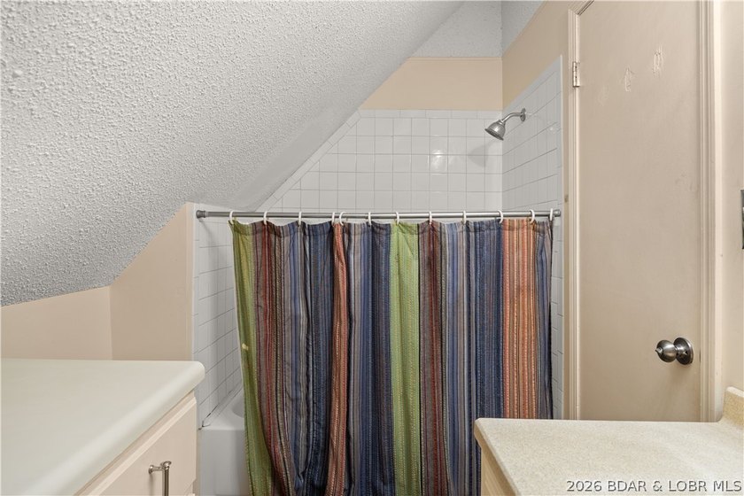 Have you always dreamed of owning a lakefront home? Seize this - photo 25