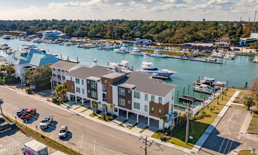 Experience modern waterfront luxury with some of the most - photo 13