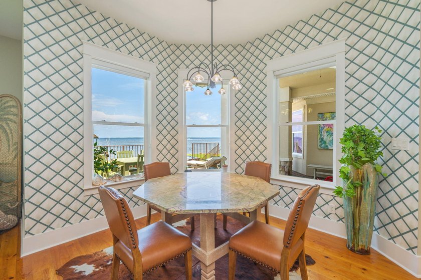 This pristine coastal retreat in Driftwood Estates is placed on - photo 20